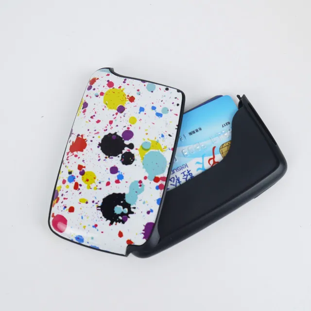 Am bi wallets alùmanum a’ dìon chairtean creideis?