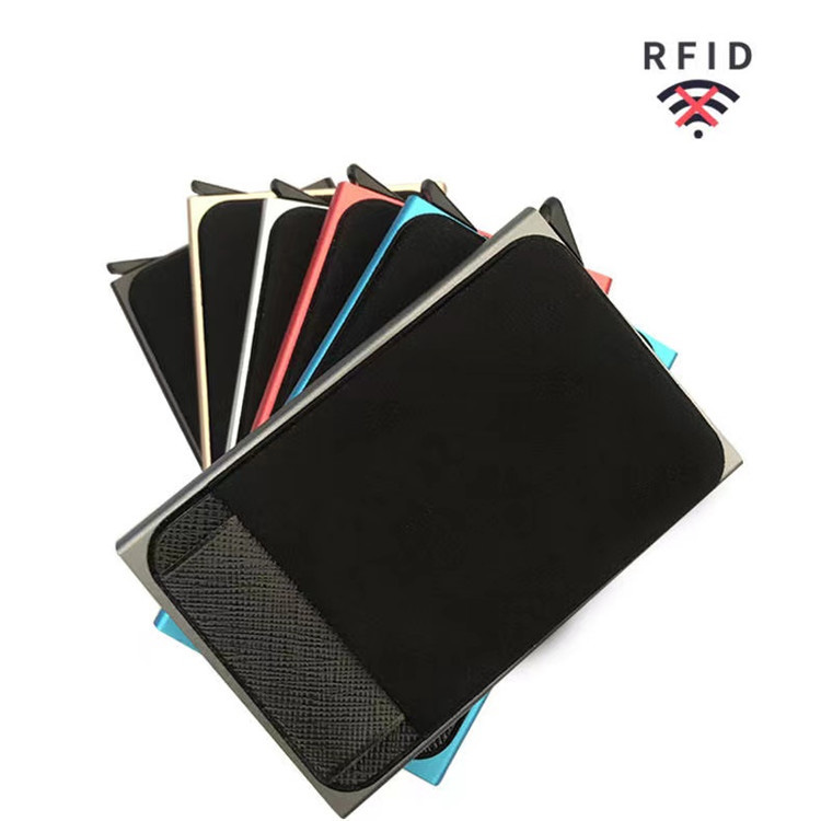 Wallet alùmanum fèin-ghluasadach pop Up RFID le poca cùil elasticity